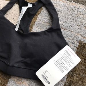 New with tags size 6 50 rep bra